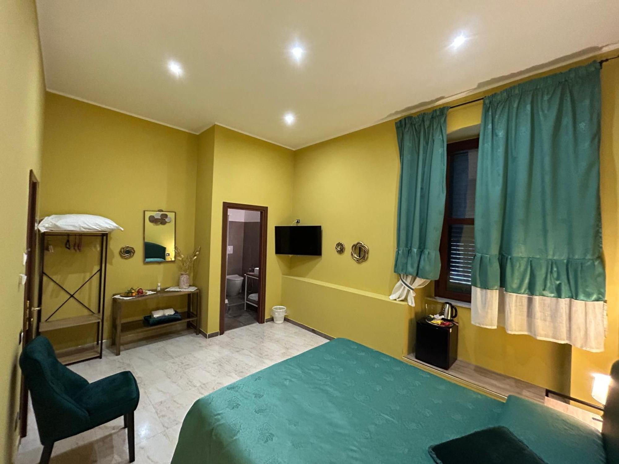 Hotel Venus Of Milo Napoli Esterno foto