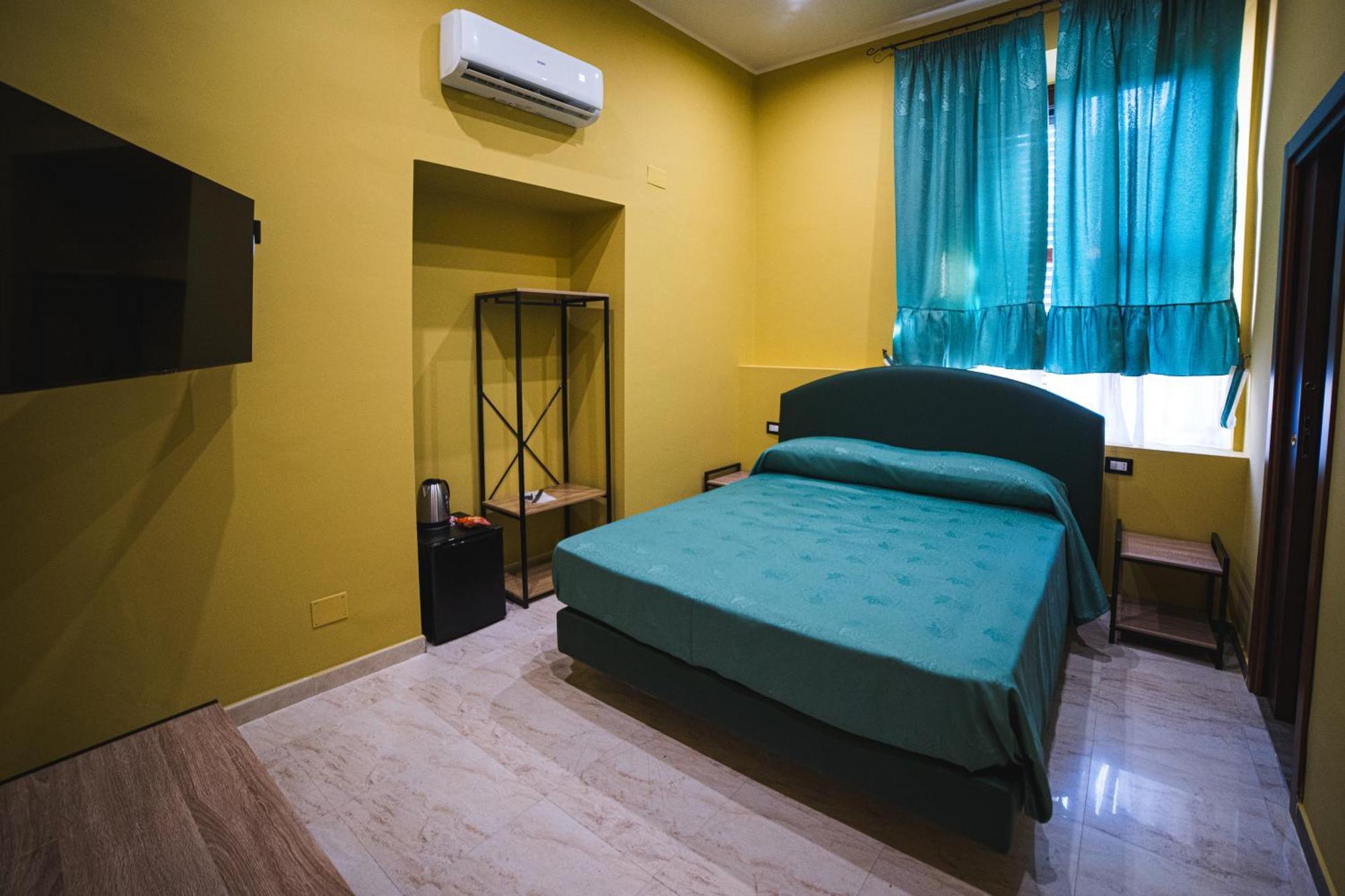 Hotel Venus Of Milo Napoli Esterno foto