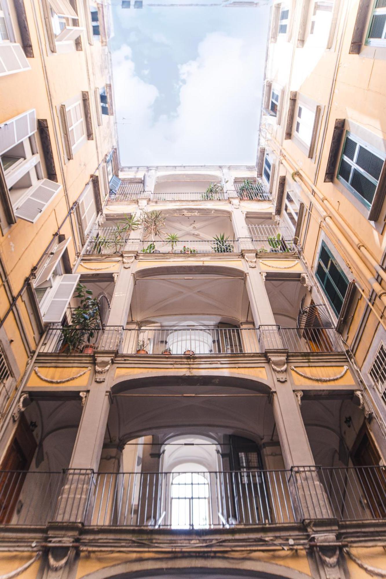 Hotel Venus Of Milo Napoli Esterno foto